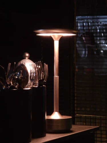 Touch & Glow USB Lamp: Simple Design, Waterproof Brilliance, and Seamless Dimming photo review