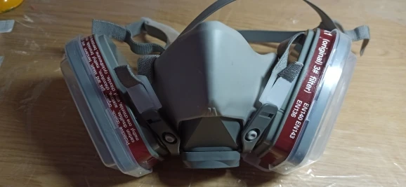 New 8-In-1 6200 Dust Gas Mask With Safety Goggles Half Face Gas Respirator For Painting Spraying Polishing Work Safety photo review