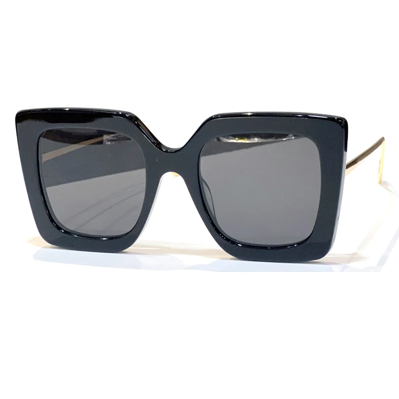 

Designer Vintage Brand Square Sunglasses for Women Big Frame High Quality UV400 Lenses Trendy Metal Temple Sun Shades