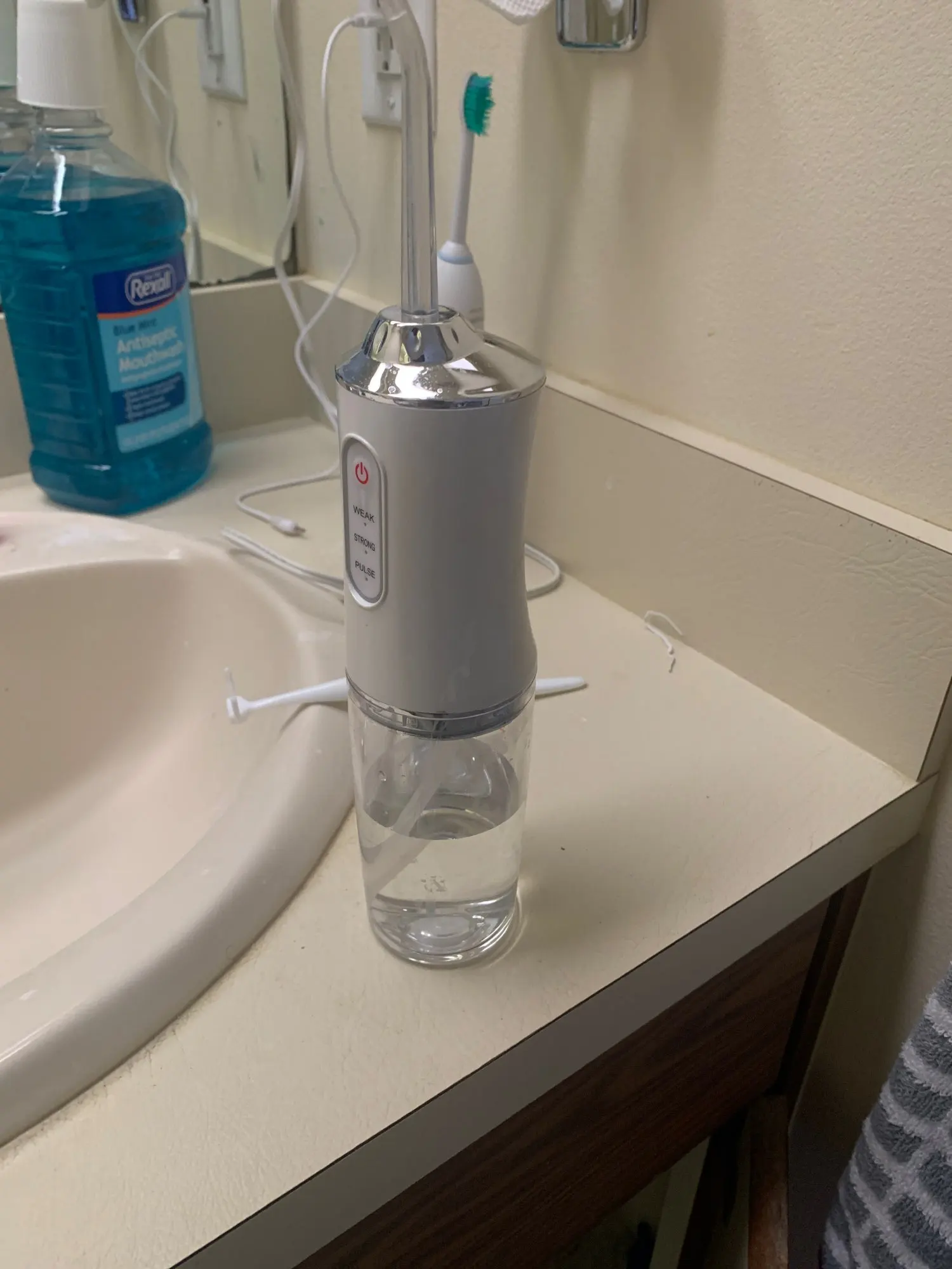 Portable Oral Irrigator | Dental Water Flosser USB Rechargeable photo review