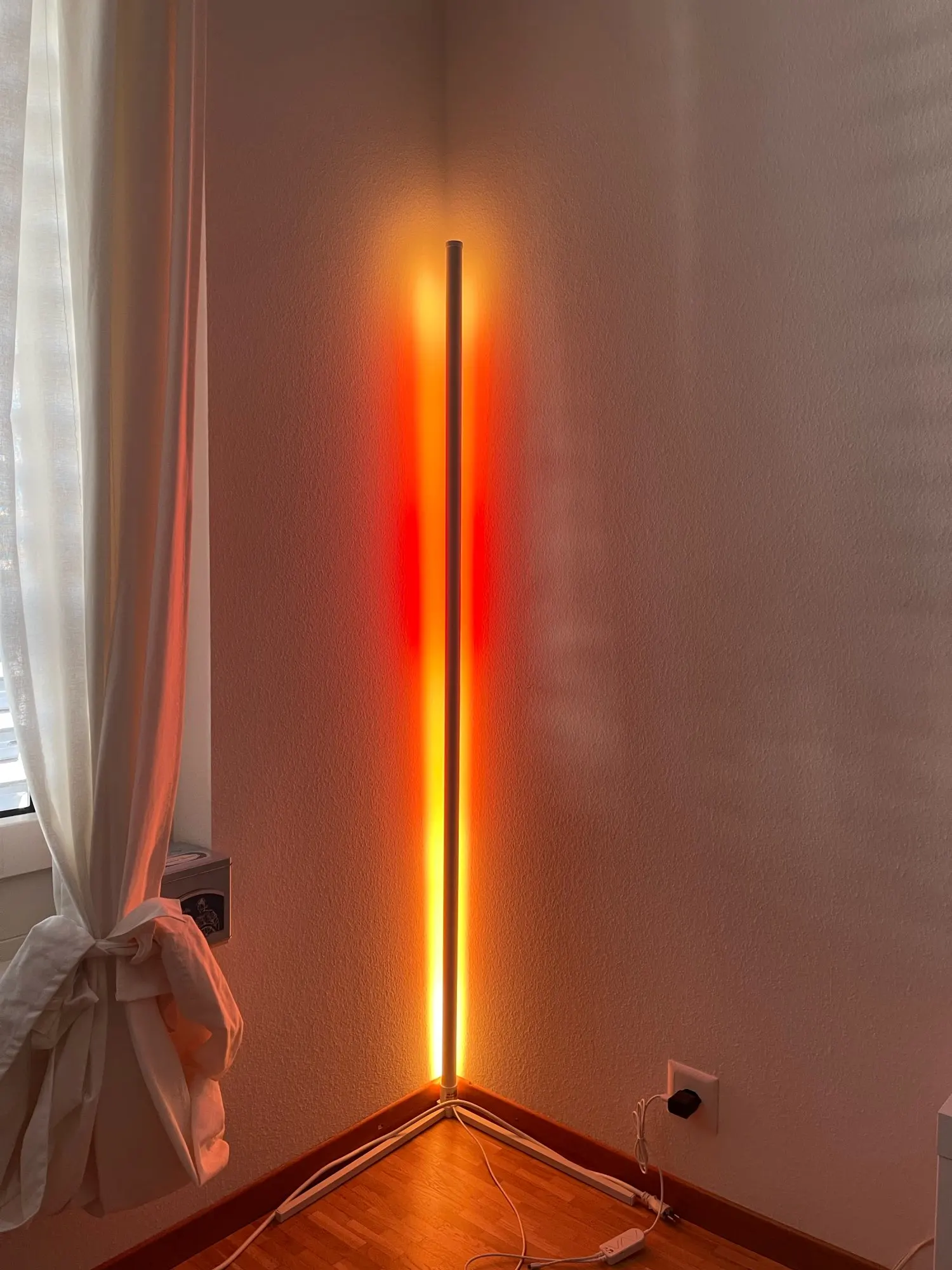 lampe de chevet Lampadaire d'angle sur pied Tuya Smart RGB LED, éclairage d'ambiance pour chambre à coucher, décoration salon nordique pour la maison lampadaire de salon luxe, lampadaire led sur pied, 150cm photo review