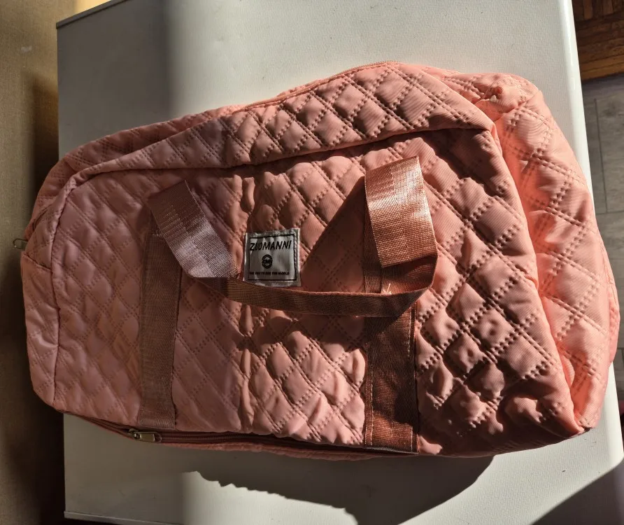 Sac de Voyage Léger Pliable 40L – Fourre-Tout de Sport et Week-End avec Bandoulière Réglable – Sac de Nuit Cabine Homme/Femme photo review