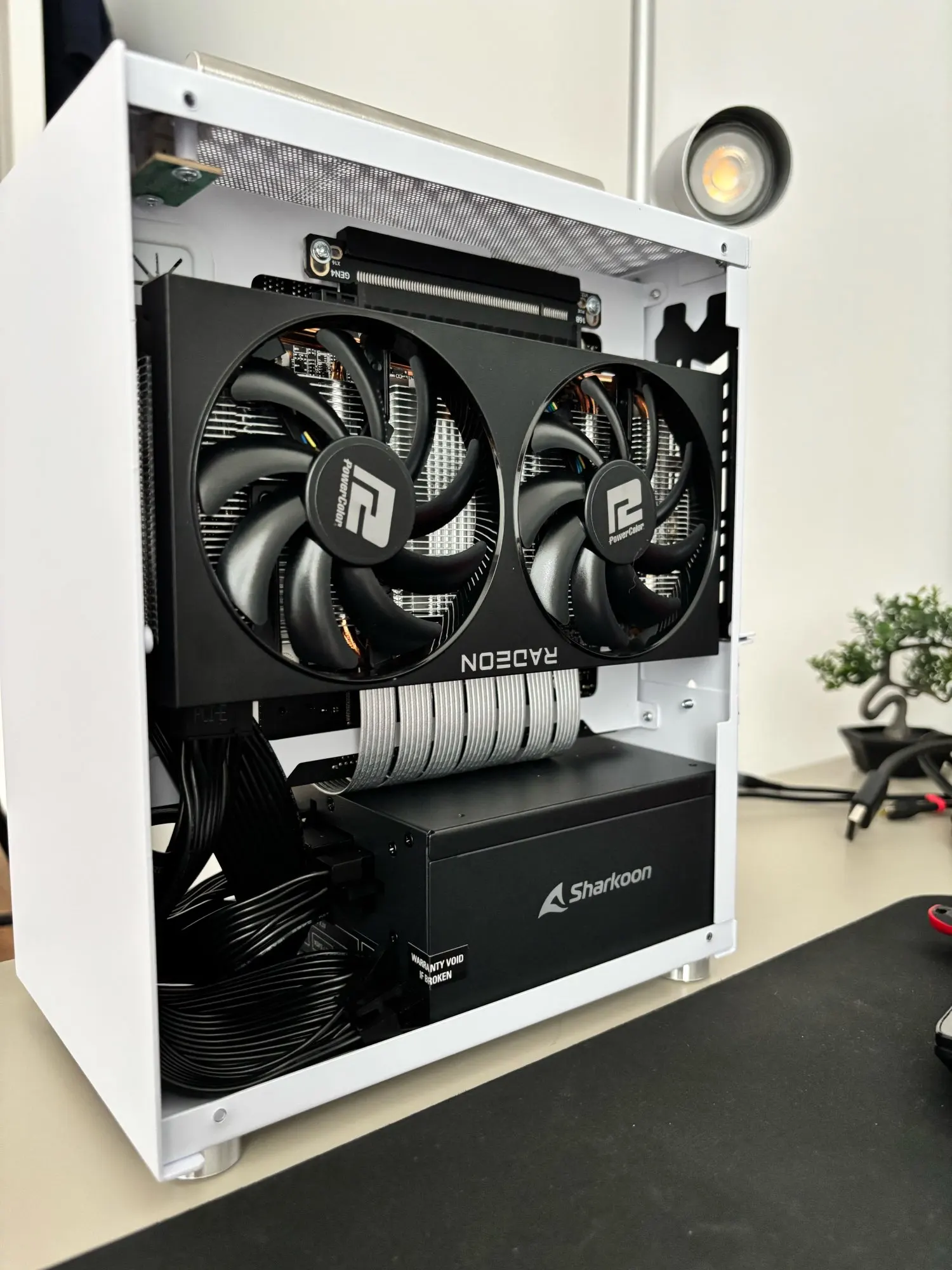 METALFISH T40 Mini ITX Case 7L Gaming Computer White Chassis