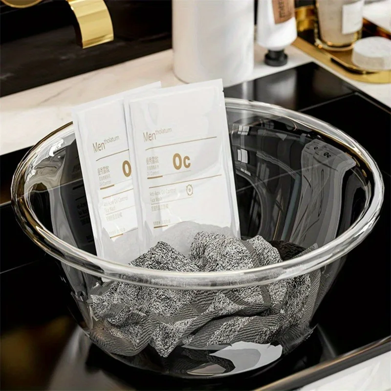 A set of 3 large, medium and small washbasins, transparent and thick, light luxury style