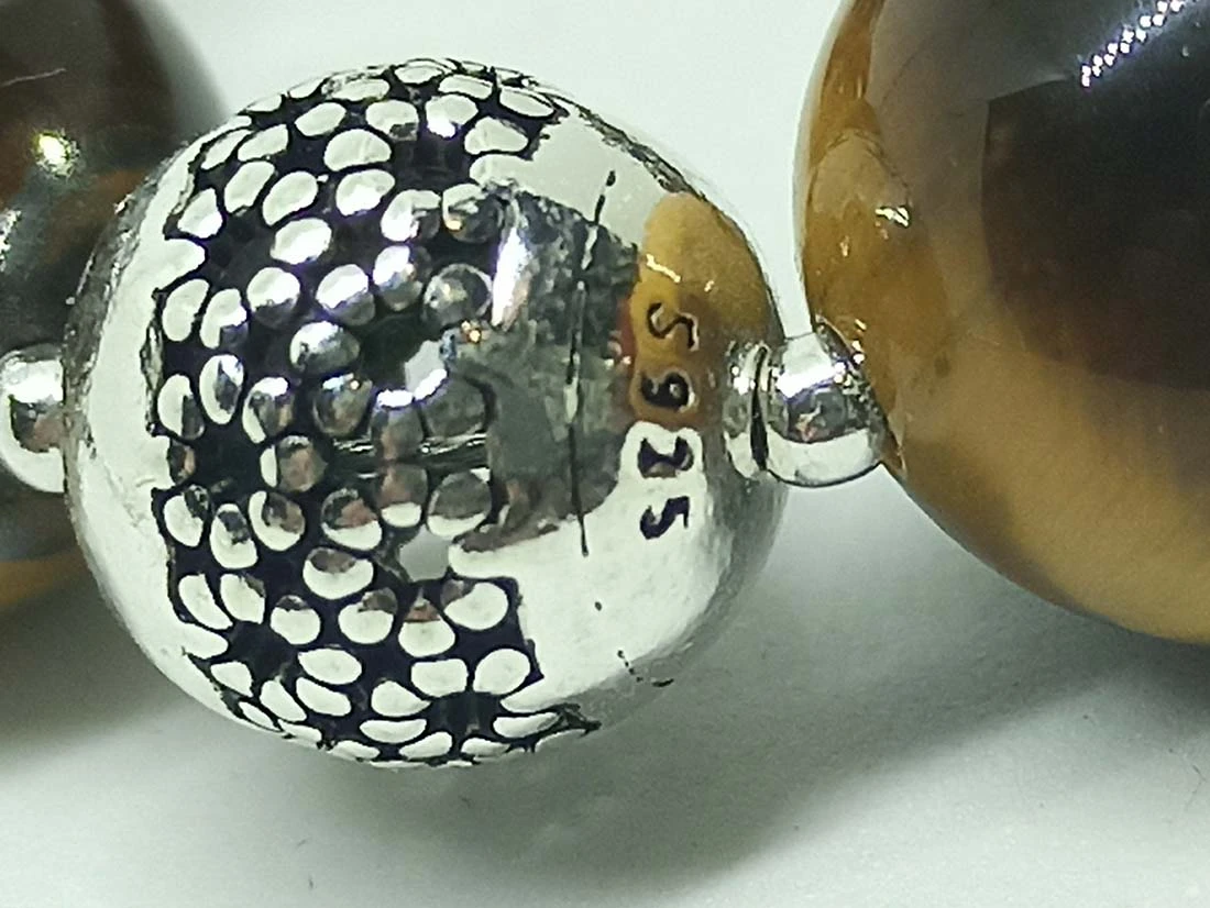 Рисунок 5 - Четки из тигрового глаза d 12 мм
