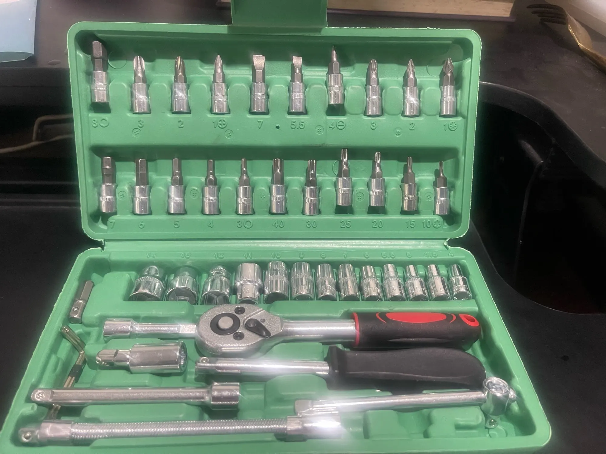 46Pcs Family Tools 1/4 Set Mechanic Tool Kits for Auto Repair Hous with Sockets Metric Hex Bit Socket Set inch Ratchet Wrench photo review