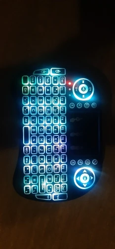 i8 Wireless Air Mouse Keyboard with Multicolor Backlight photo review