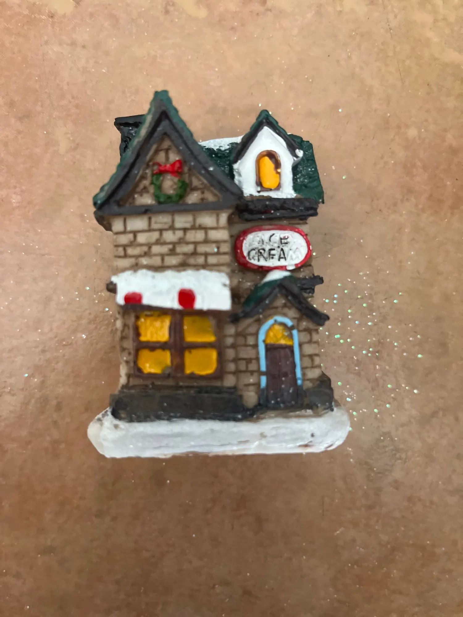 Decoraciones navideñas para el hogar, adornos para el hogar, regalo de Navidad para niños, decoración navideña de Año Nuevo 2025, luz nocturna para dormitorio con batería photo review