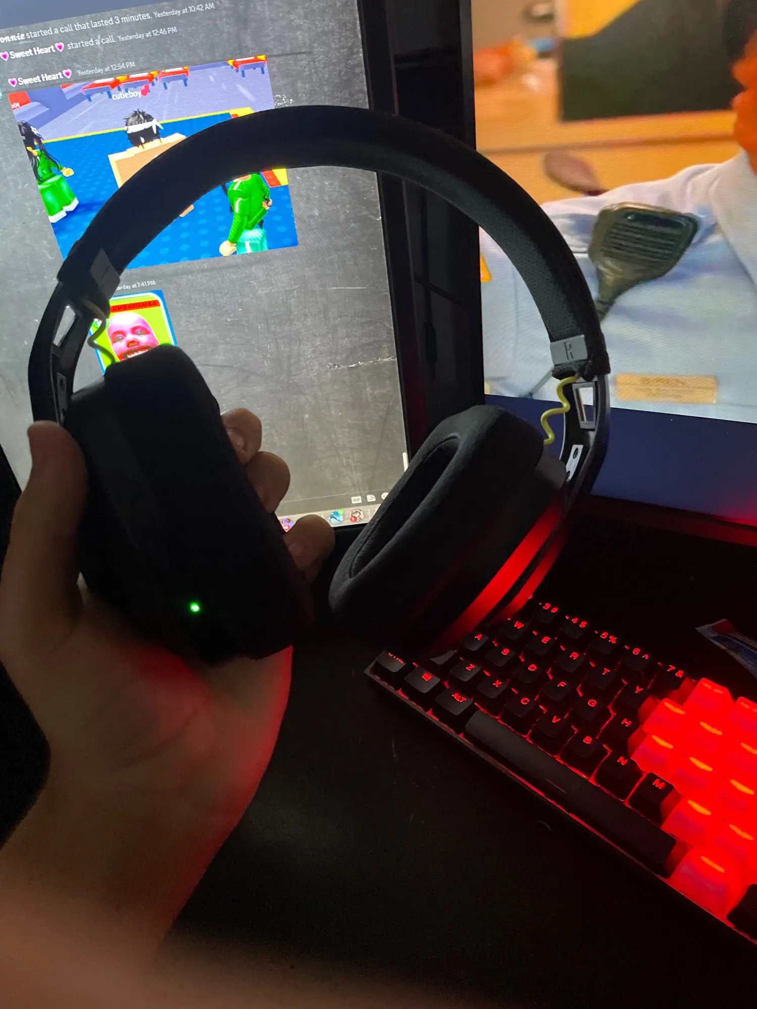 BINNUNE BW06 2.4GHz Wireless Gaming Headset with Mic for PS5 PS4 PC Mac Playstation Bluetooth Gaming headphone with Microphone photo review
