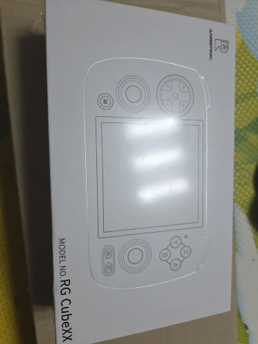 ANBERNIC RG CubeXX photo review