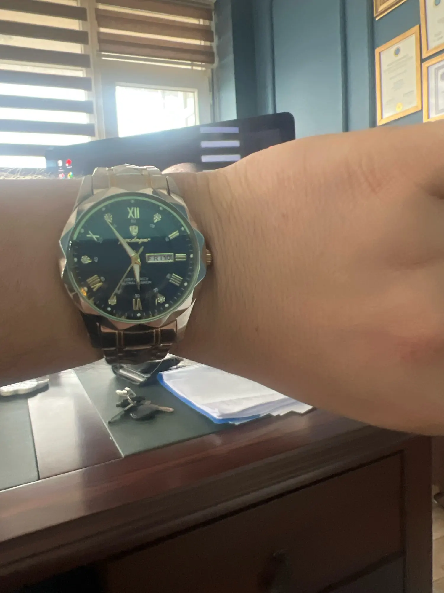 POEDAGAR Luxury Man Wristwatch photo review