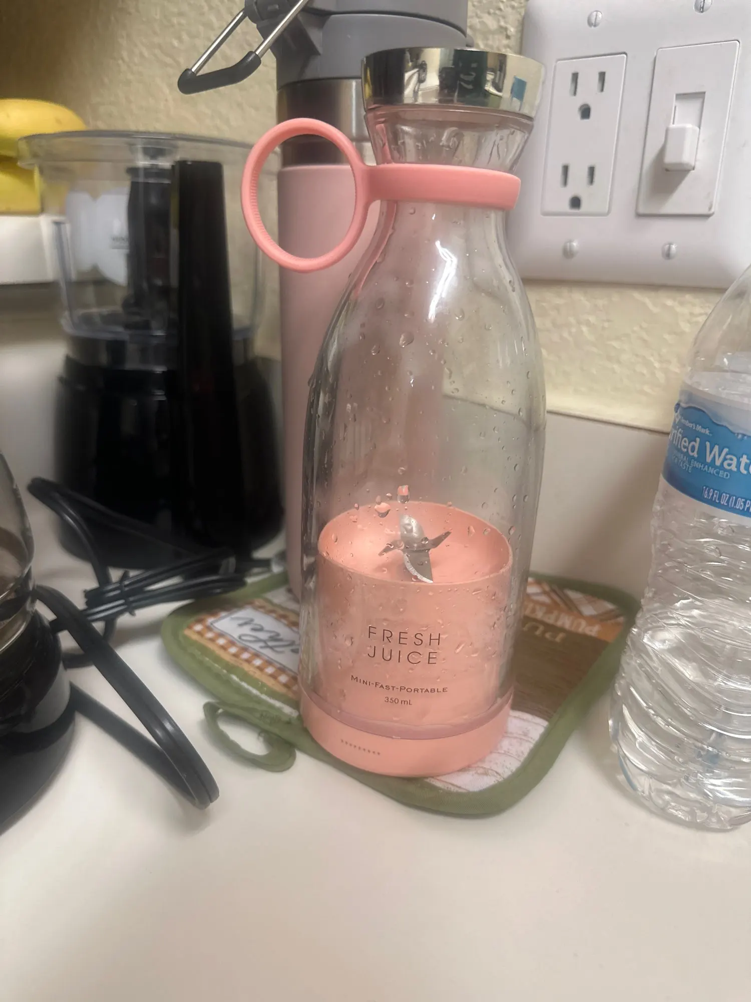 Portable Electric Juicer Blender Usb Mini Fruit Mixer (Hot Sale) photo review