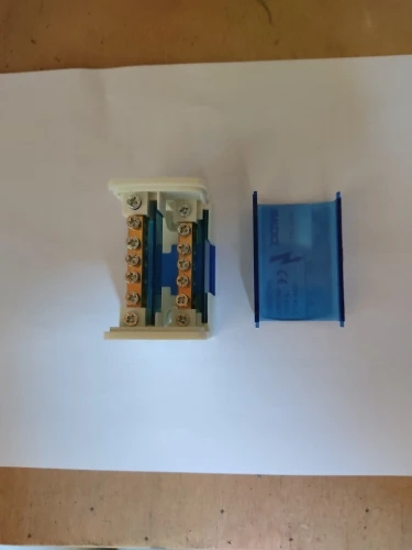 Din Rail Terminal Block WKH-207/211/215/407/411/415 Modular Distribution Block Screw Universal Electric Wire Power Junction Box photo review