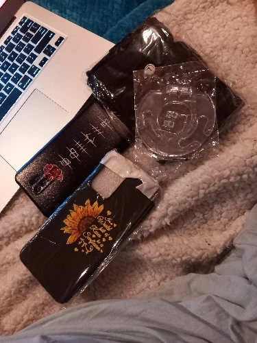 Toothbrush Hanger with Toothpaste Dispenser photo review