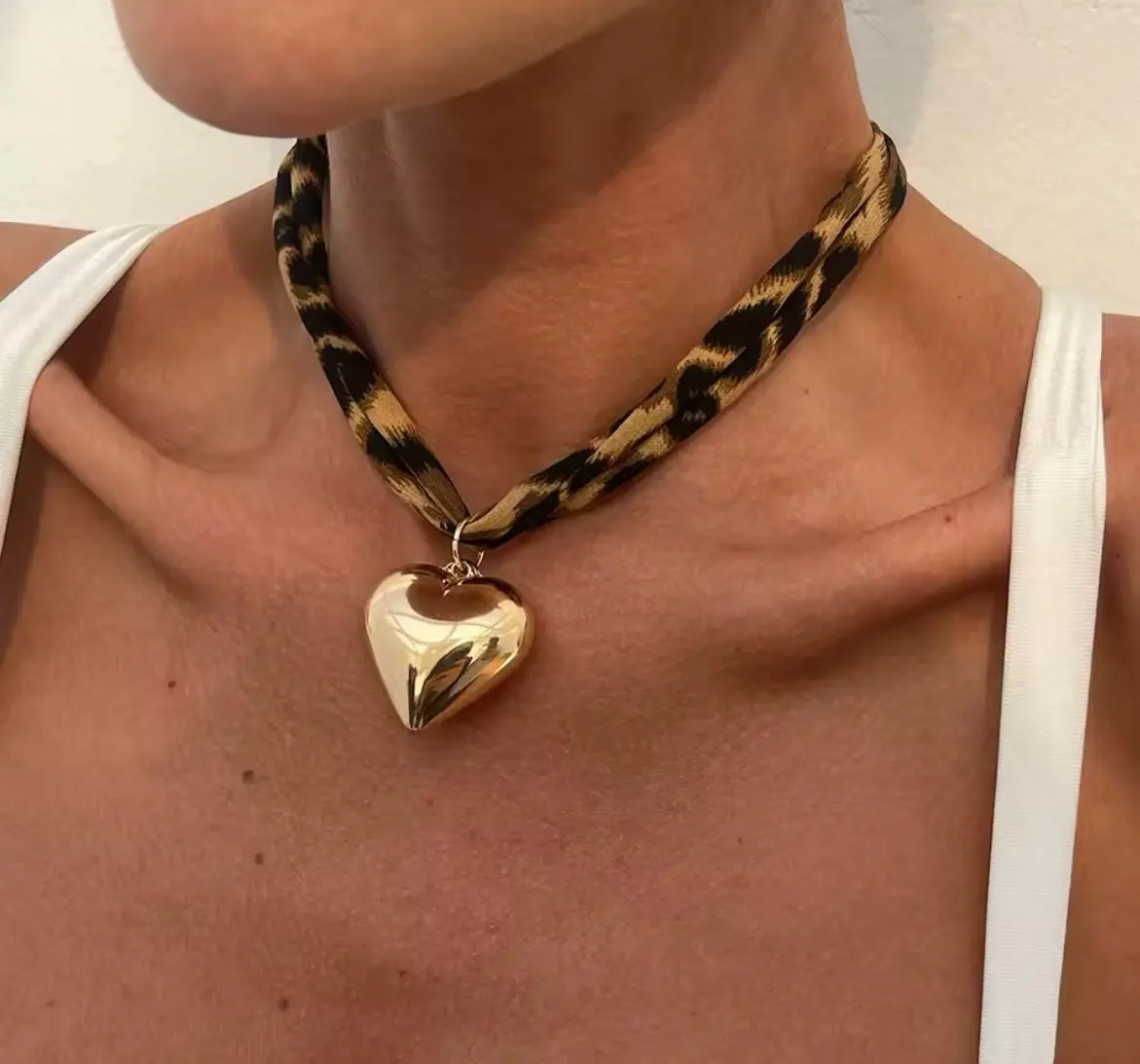 Velvet Starfish Pendant Necklace | Boho Leopard Print photo review