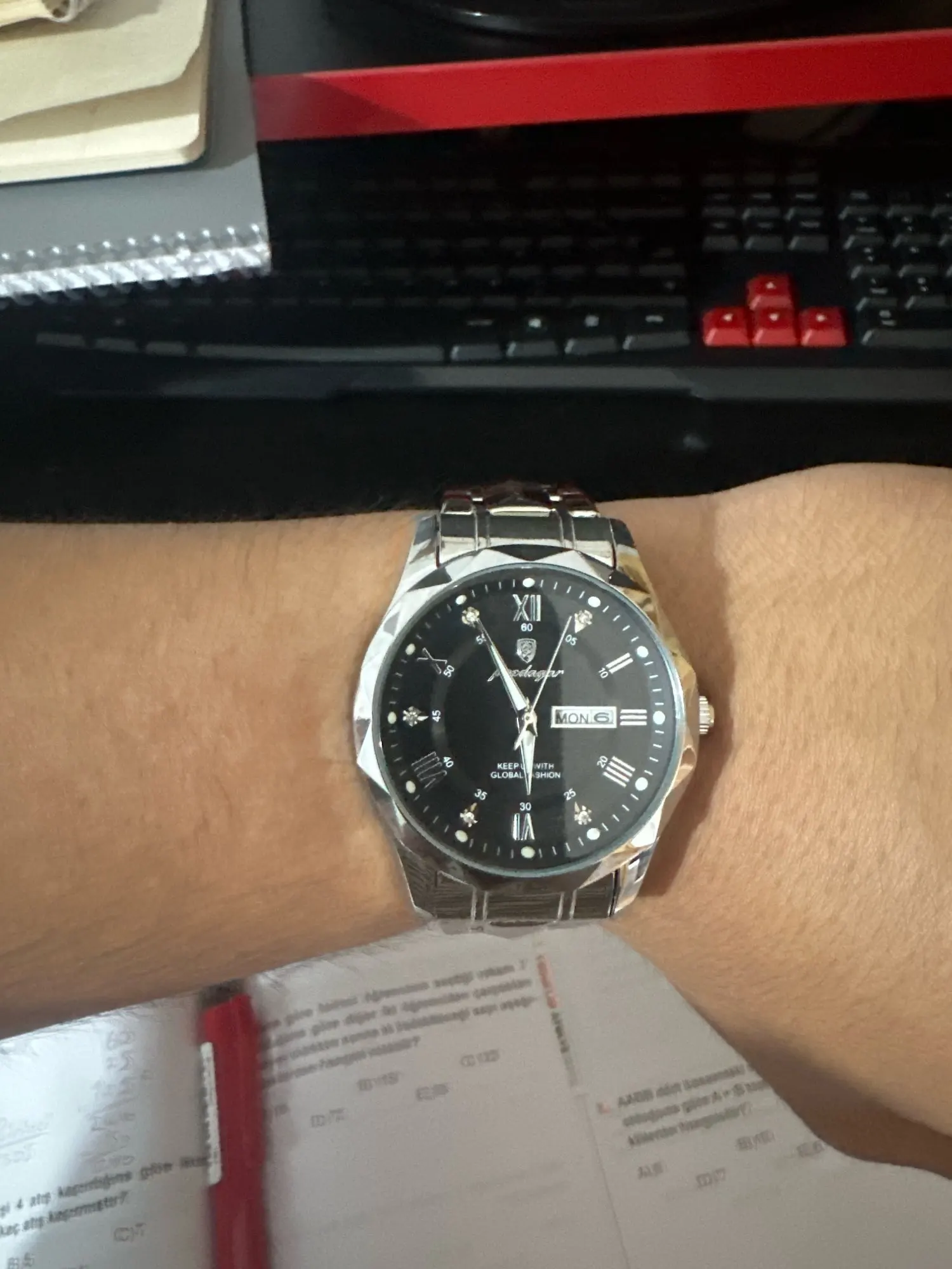 POEDAGAR Luxury Man Wristwatch photo review