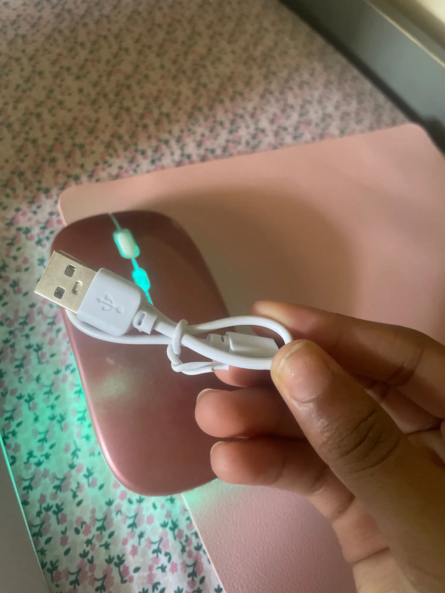 Wireless Bluetooth 2.4GHz RGB Mouse Rechargeable Silent photo review