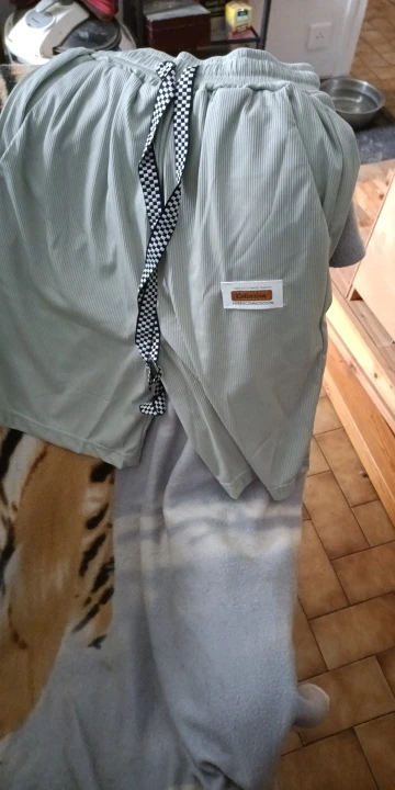 Women’s Ice‑Silk Feel Mid‑Rise Loose Summer Shorts photo review