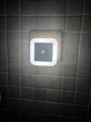 1-4pcs LED Wireless Sensor Night Light EU US Plug Mini Square Night photo review
