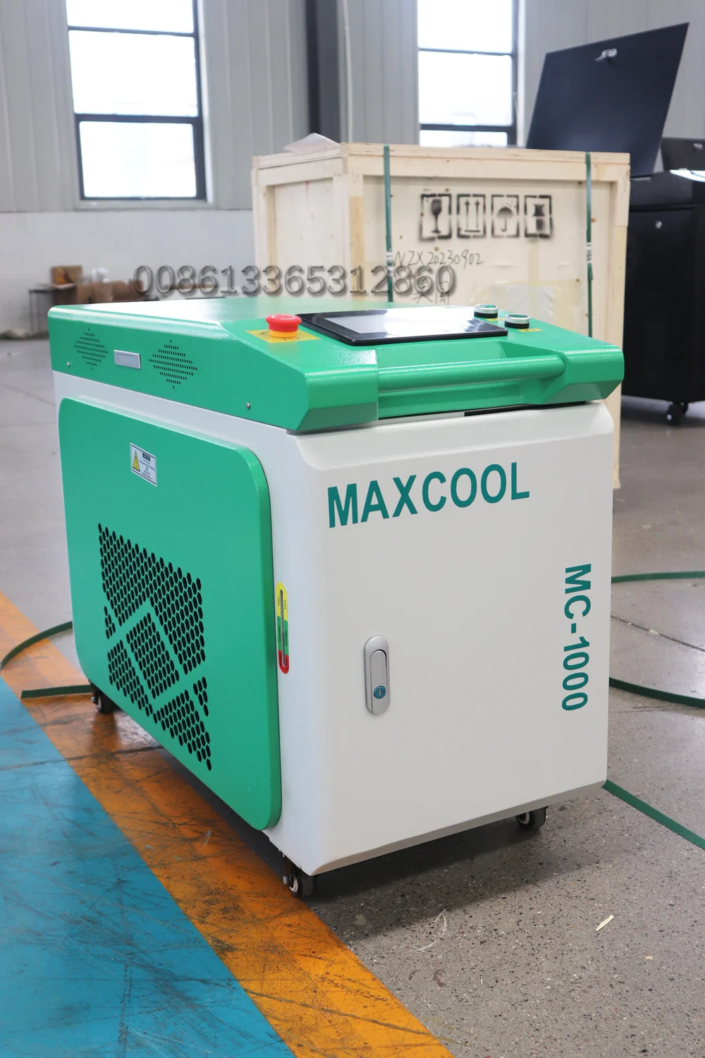 Maxcool 3000W Laser Cleaning Machine Rust Removal Oil Dust Paint Remover Lazer Cleaner Mini Cabinet