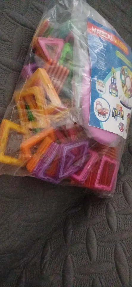 168 Magnet Bausteine - Konstruktionsspielzeug Set für kreative Designs photo review