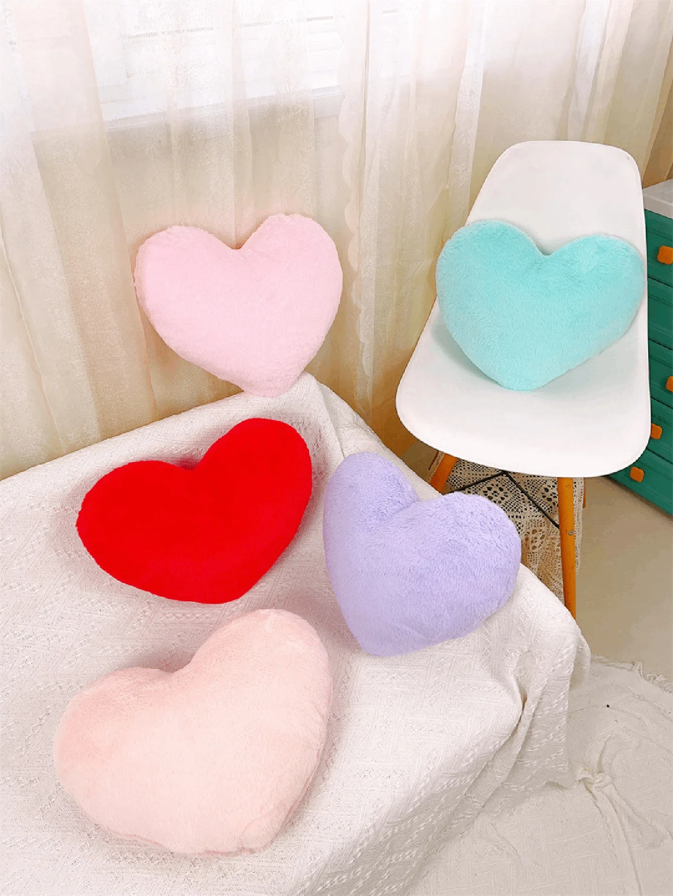 Love Pillow Large Red Heart Shaped Pillows Fluffy Heart Throw Pillow Decorative for Sofa Couch Bed Love Room Decor