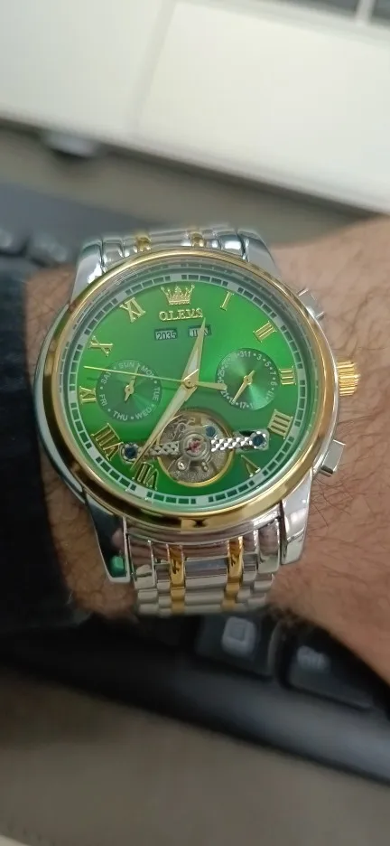 Business Wristwatch with an Eye-Catching Design