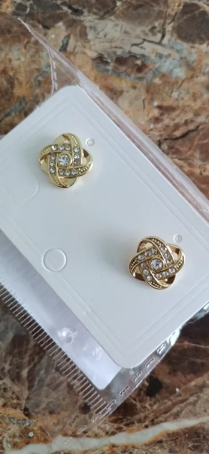 Light Luxury Zircon Stud Earrings photo review