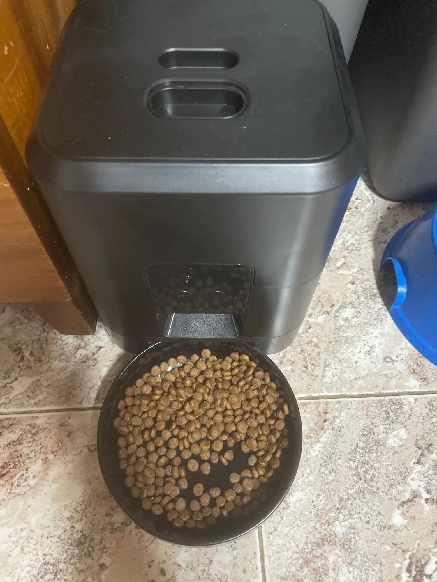 Comedero inteligente para mascotas, alimentador automático para gatos, máquina de comida lenta para perros con dispensador automático de comida para gatos cuantitativo temporizado, tazón para perros y gatos photo review