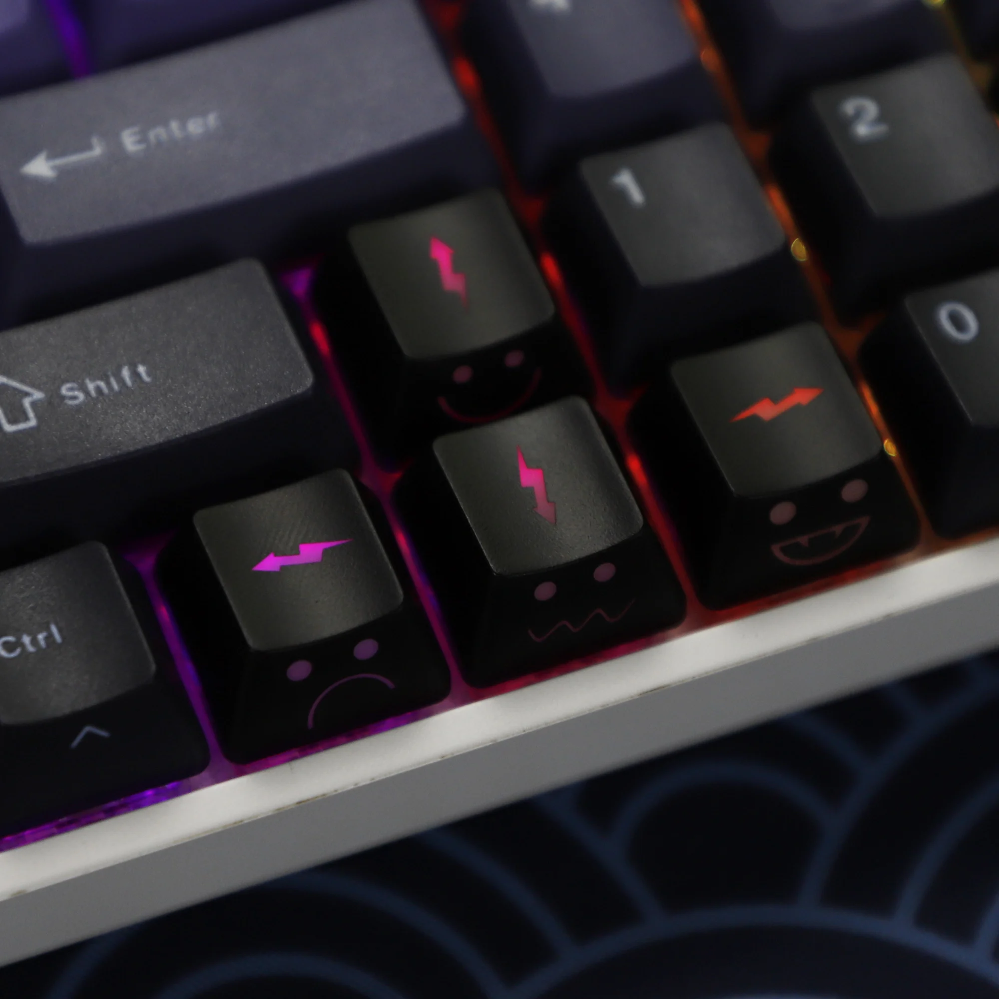 Jogos, Relâmpago Bebê Brilho Através De Keycaps, Perfil OEM, 1.6mm Espessura