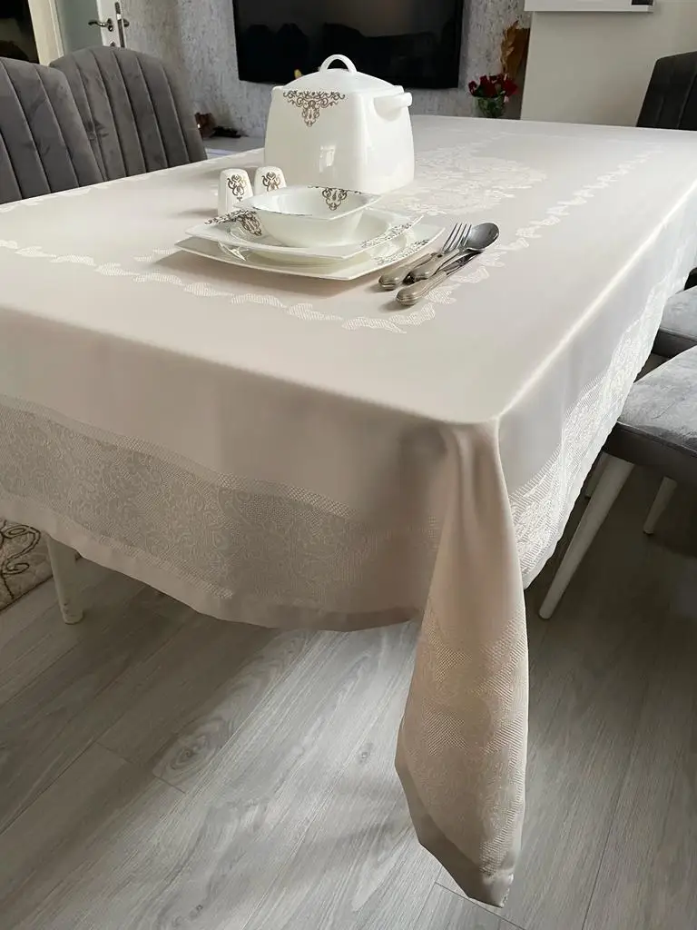 

Скатерть 1. Качественная, производства Турции, тефлоновая ткань, водонепроницаемая, прочная, моющаяся модель