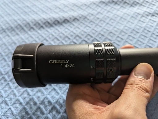 Vector Optics Grizzly 1-4x24 Hunting Riflescope With Zero Re-set