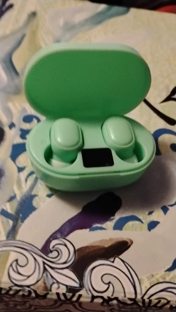 E6S TWS Bluetooth Earphones photo review