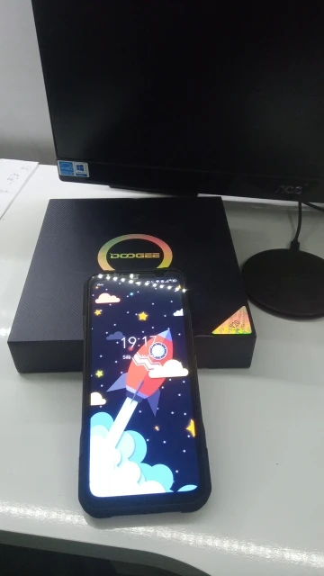 [World Premiere] DOOGEE V20 5G 6.43"FHD AMOLED Display Innovative Rear Display Rugged Phone 8+256GB 64MP Camera 6000mAh Phone