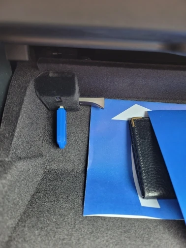 Teslahubs™ Glove Box USB-Hub customer photo