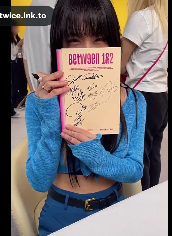 2回サイン入りミニ11アルバム1 & 2 cd写真ブック写真カードK-POP