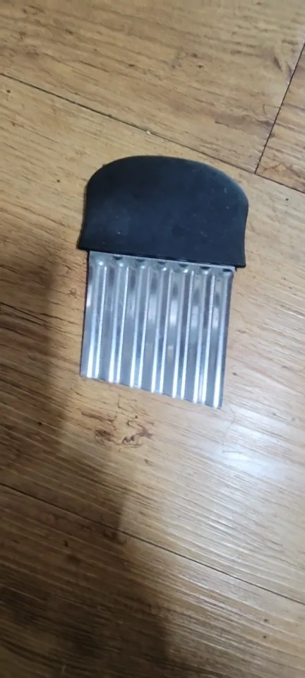 1pc Corrugated Cutter Corrugated Knife Upgraded Metal Corrugated Cutter Safety Kitchen French Fries Cutter Corrugated Slicer For Fruits Vegetables Salad Carrots French Fries Kitchen Tools Cheap Stuff photo review