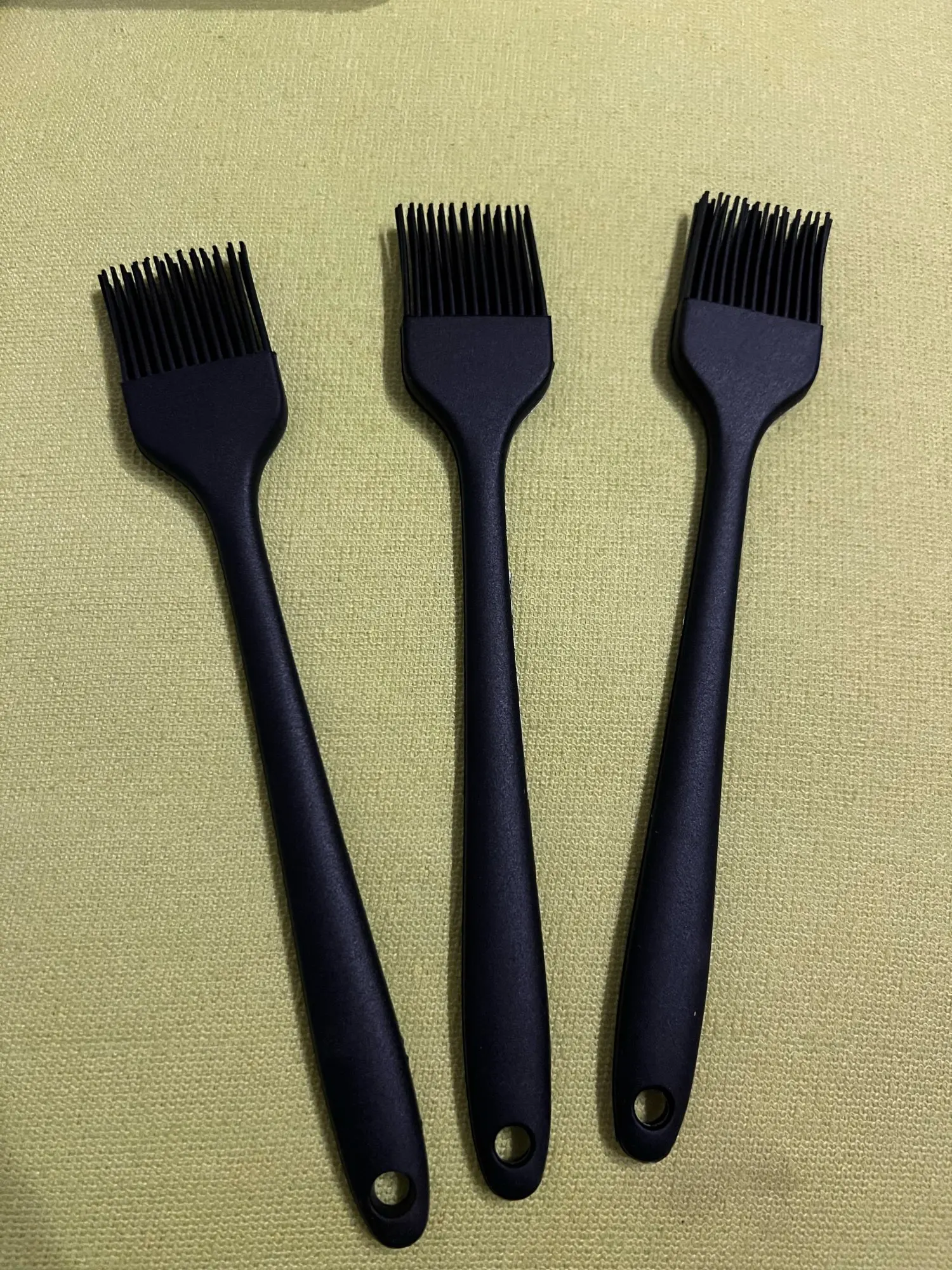 Food Grade Silicone Oil Brush Barbecue Basting Brush Heat Resistant Pastry Brush Oil Brush For BBQ Cooking Baking Tool photo review