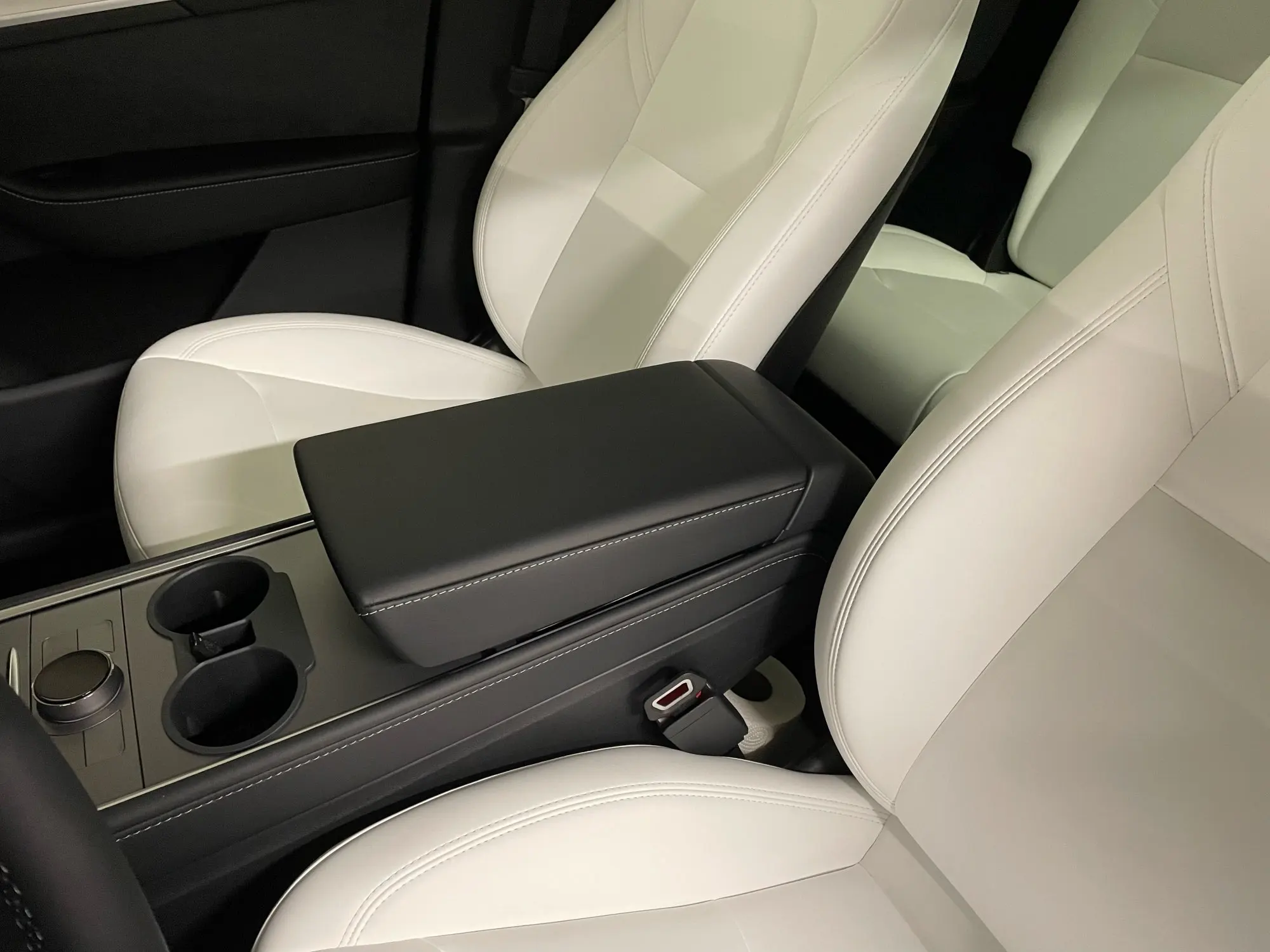 TeslaHubs™ Center Console Kit customer photo