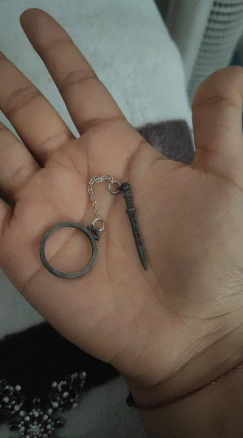 Gothic Dark Crossing Swords Ring β Creative Chain Tassel Skeleton Ring for Women, Vintage Antique Silver Style