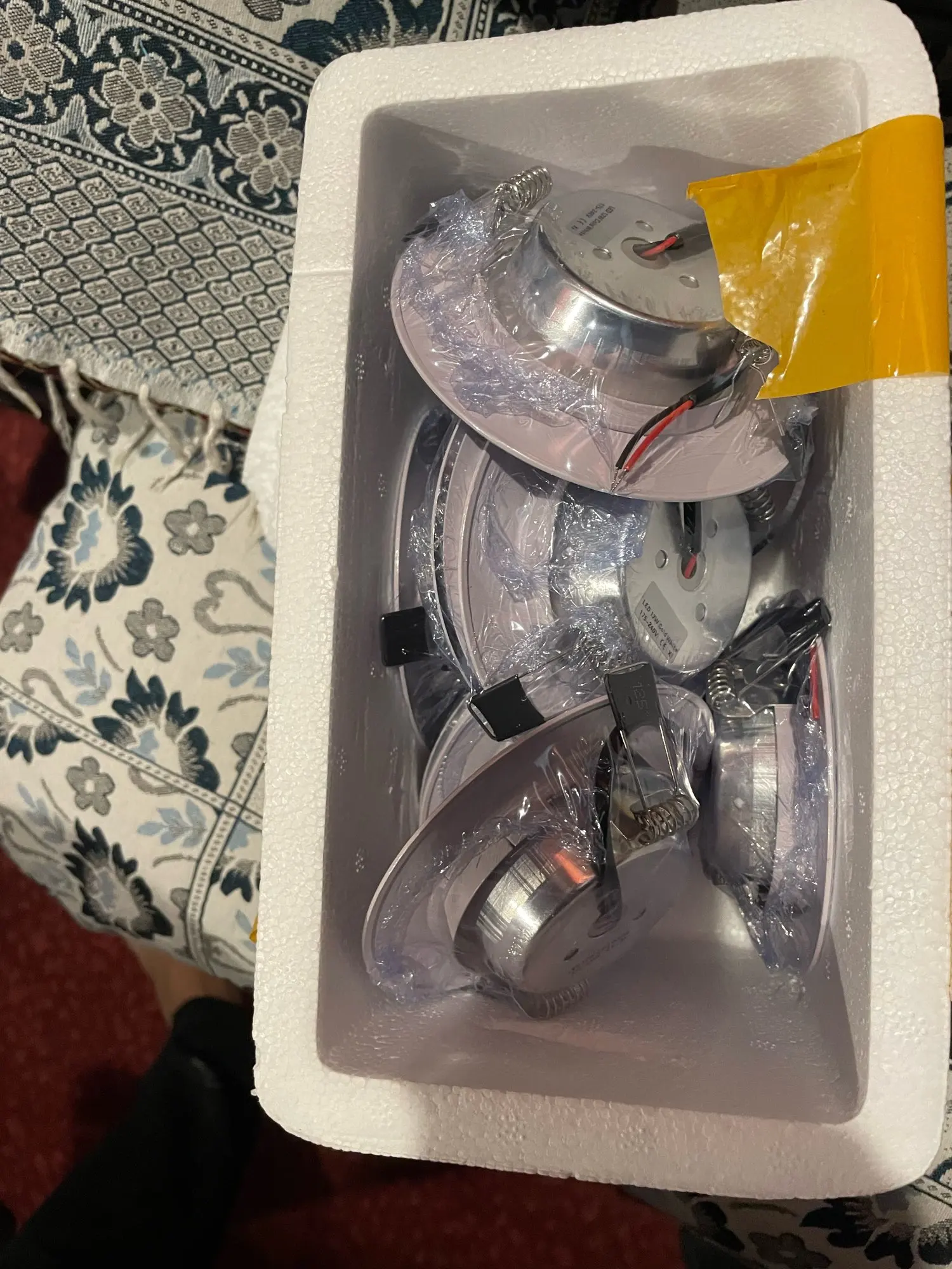 10 pièces/lot Led Downlight 220v plafonnier 5W 9W 12W plafonnier encastré Led rond panneau lumineux 15W 18W projecteur éclairage intérieur photo review