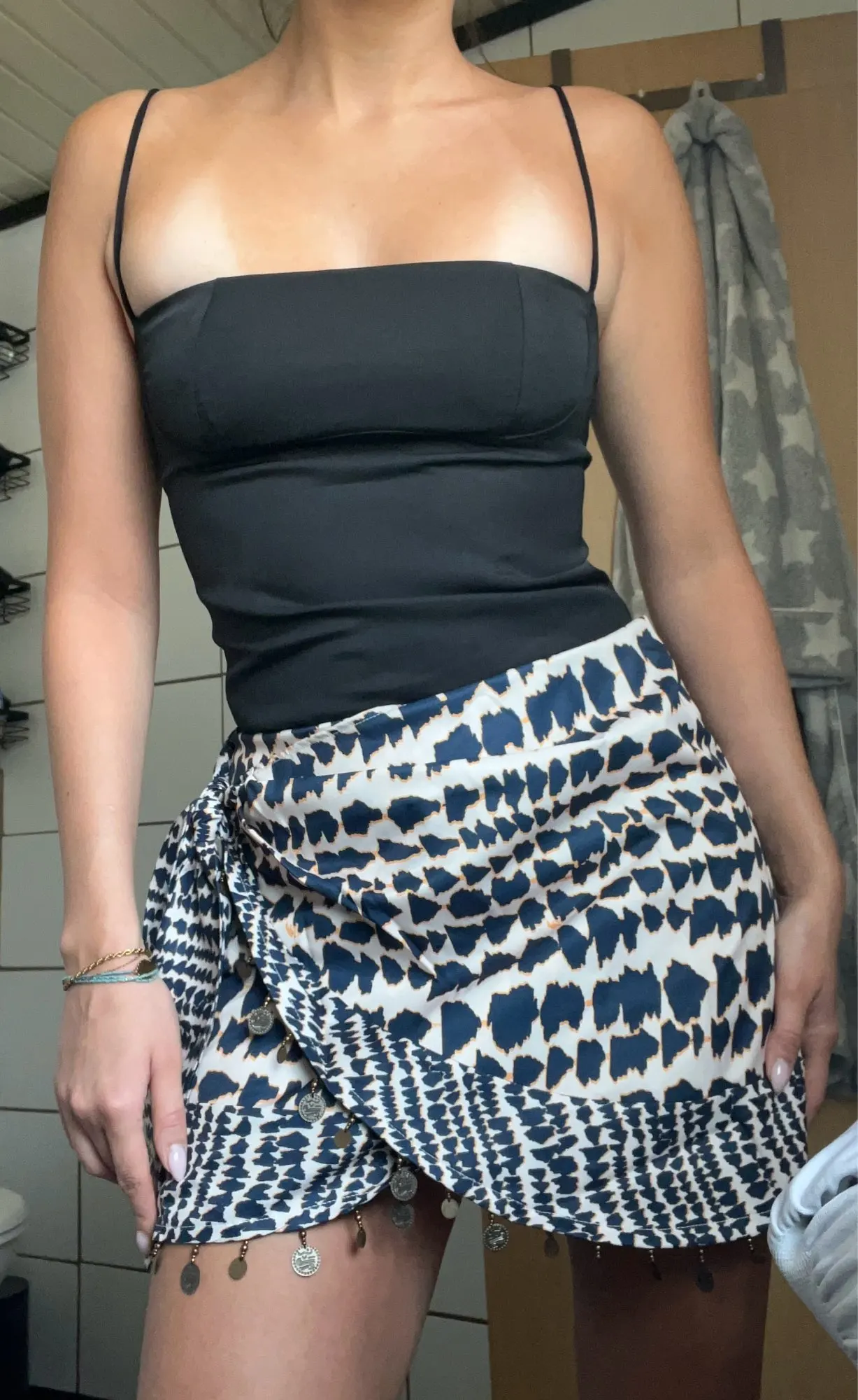 Women's Vintage Bustier Crop Top - Backless Zip-Up Corset Cami photo review