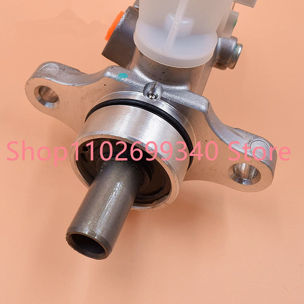 MR370247 High Quality Car Brake Master Cylinder Pump For Mitsubishi Pajero IV 4G93 4G94 1996-2001