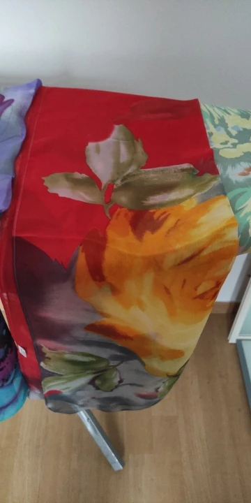 Elegant Chiffon Georgette Bandana Scarf photo review