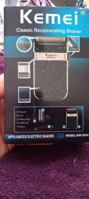 Kemei KM-2024 USB Charging Electric Shaver For Men Reciprocating Twin Blade Razor Shaver Beard Trimmer Shaving Machine photo review