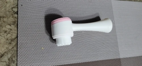 3D Double Silicone Facial Cleansing Brush Manual Massage Facial Brush photo review