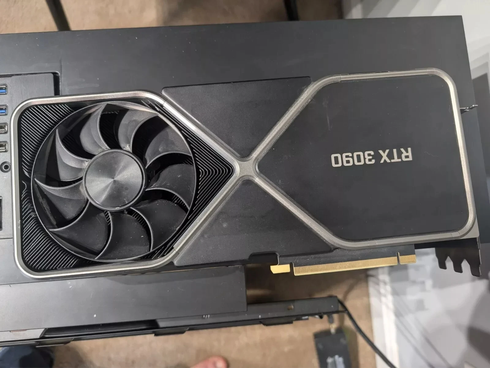 USED NVIDIA GeForce RTX 3090 Founders Edition 24GB GDDR6