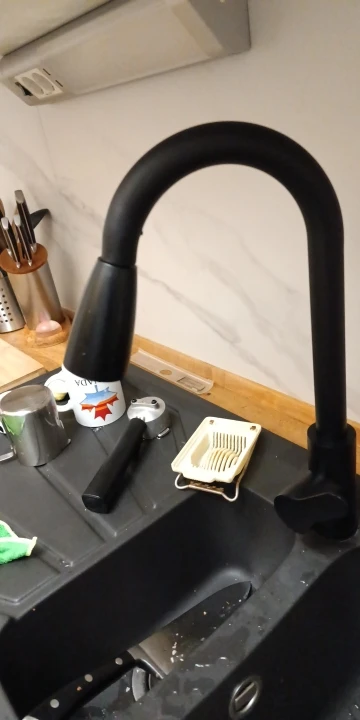 Wanmivezlo Pull Out Kitchen Faucet - Matte Black photo review
