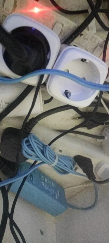 Presa Smart Wi-Fi 16A Schuko con Monitoraggio Consumi (kWh) – Alexa/Google