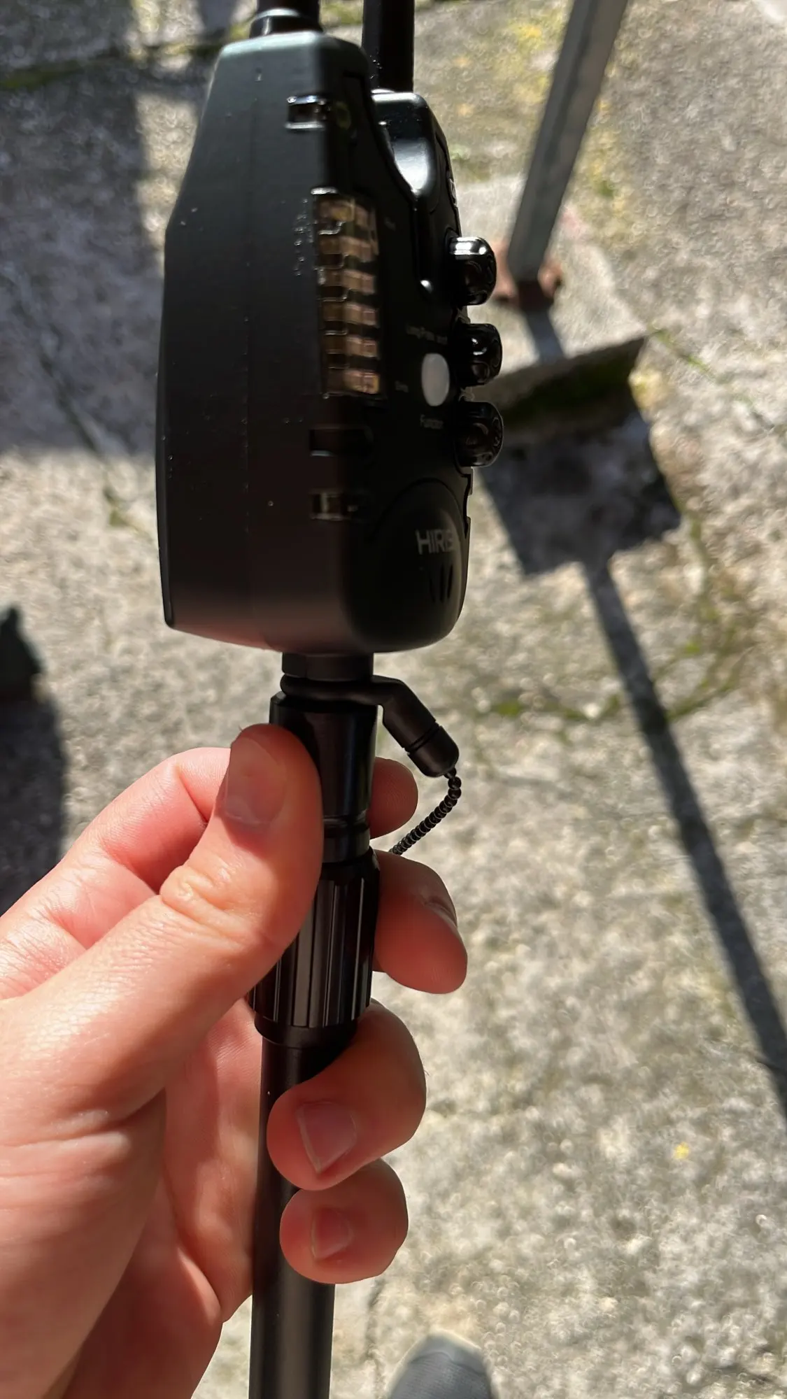 Hirisi Carp Fishing Bite Alarm with Adjustable Volume, Tone, Sensitivity & LED Indicator - Essential Fishing Accessory photo review